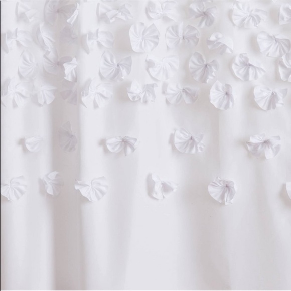 Lush Lucia Shower Curtain - Picture 3 of 9